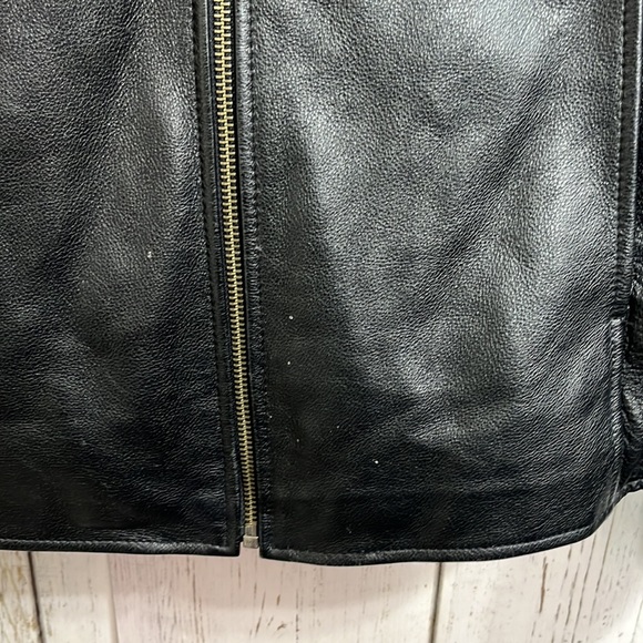 Wilsons Leather Fitted Tapered Black Leather Jacket Size Medium - Picture 4 of 14